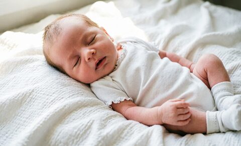 Un bébé naît d'une greffe d'ovaire entre soeurs non jumelles
