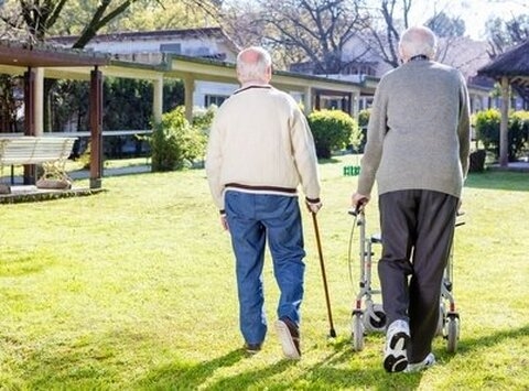 Appel à projets : hospitalité pour les aînés