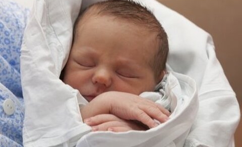 Un seul Australien qui sauve 2 millions de bébés