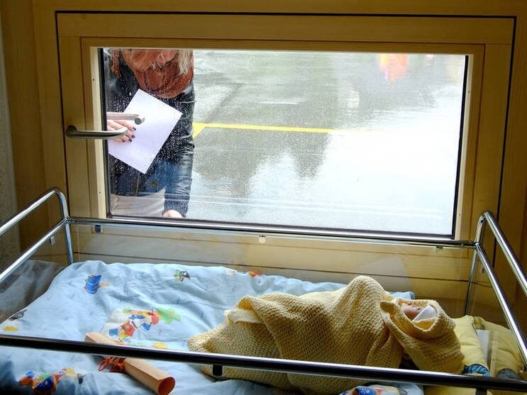 Une « boîte à bébé » bientôt disponible à Bruxelles ?