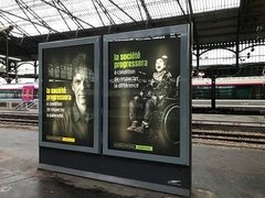 Une campagne censurée car promouvant la maternité et la paternité