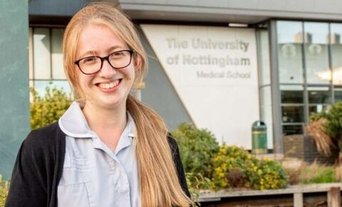 Une étudiante en sage-femme réprimée pour sa position pro-vie : l’université présente ses excuses