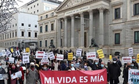 Espagne : la dépénalisation de l'euthanasie entre les mains du Sénat