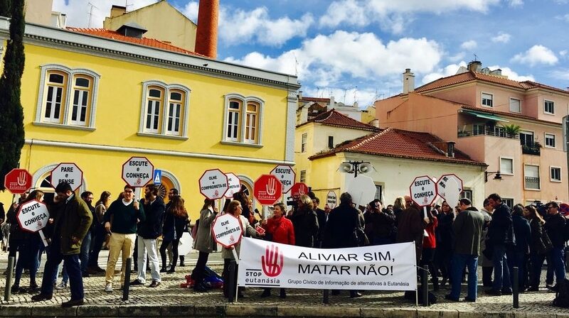Portugal : légaliser l'euthanasie en pleine crise sanitaire ?