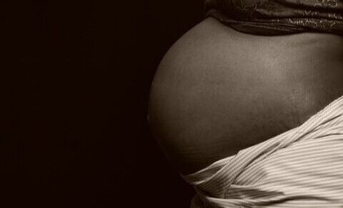 Les grossesses pour autrui (GPA) présentent davantage de risques pour la femme