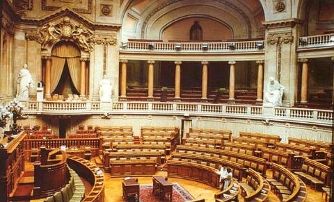 Portugal : le Parlement vote à nouveau en faveur de l’euthanasie