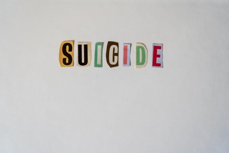 Incrimination de l’incitation au suicide : le législateur belge en exclut l’aide au suicide et l’euthanasie
