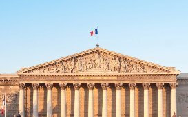 France: Will the government force through the euthanasia bill? 